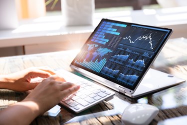 Knowledge Studio Spotlight Series: Optimizing Marketing Retention Campaigns Using Data Analytics