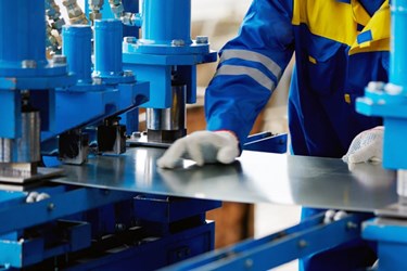 Ford Enhances Manufacturing Efficiency 