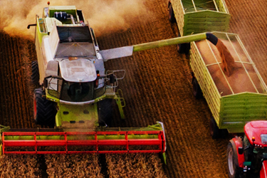 Accelerate Agricultural Machinery design with Altair EDEM granular material Simulation