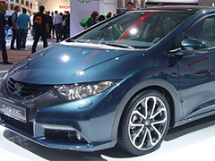Minimising Mass and Increasing Durability of a Vehicle Suspension System Using OptiStruct